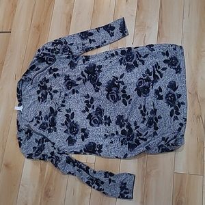 Thyme maternity women's XL thin knit sweater